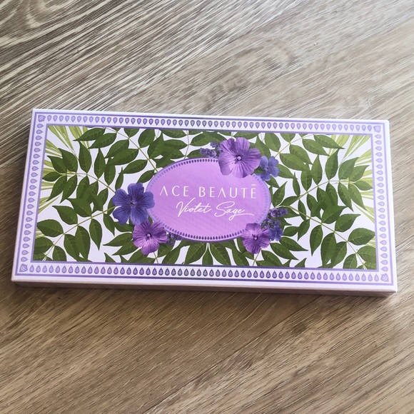 Ace Beautè Violet Sage Eyeshadow Palette - Picture 6 of 7